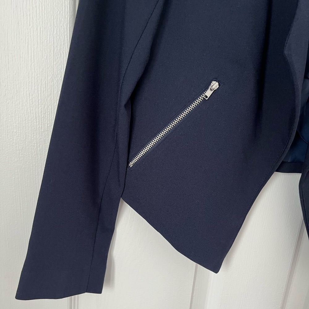 H&M DIVIDED Blazer (Size 2) - Picture 2 of 8